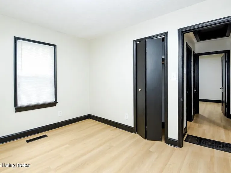 9203 Wilson Ave — Photo 13