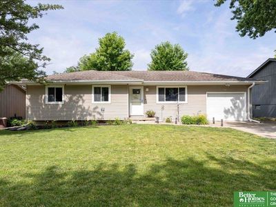 410 N Park Dr, Gretna, NE, 68028