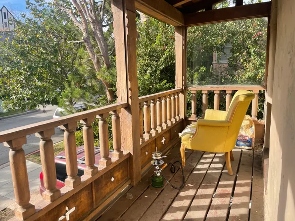 454 Smithwood Dr, Beverly Hills, CA 90212