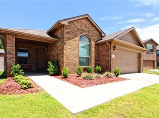 1373 Briarwood Dr, Azle, TX 76020