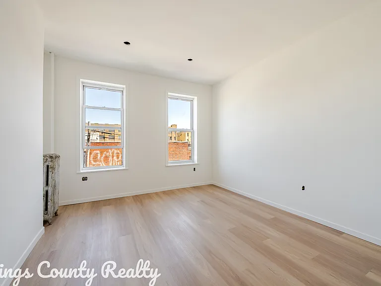 94 Harrison Pl #2R — Photo 18