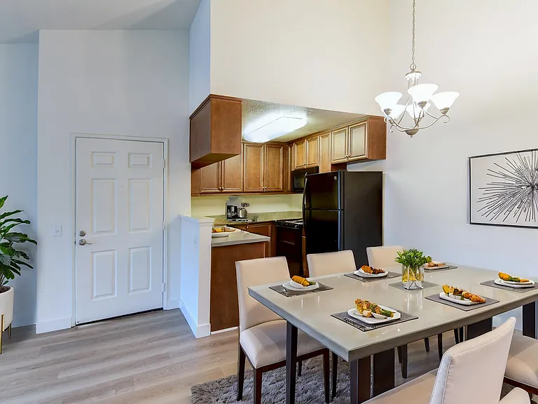 Shadowridge Park Apartments — Photo 14