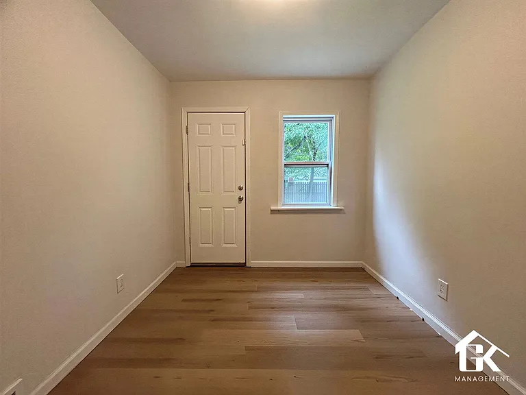 17310 Fenton St — Photo 12
