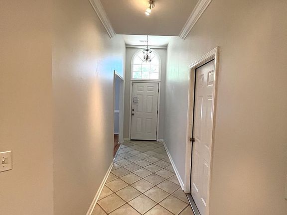 5th image of 829 Ruffin St