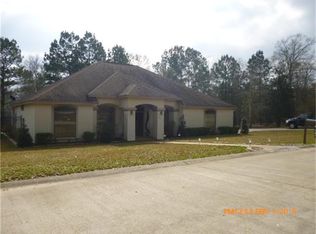 401 Lake Dr, Jasper, TX 75951