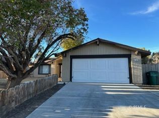 928 Kinnett Ave, Ridgecrest, CA 93555