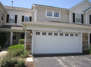 4353 Shooting Star Dr, Island Lake, IL 60042