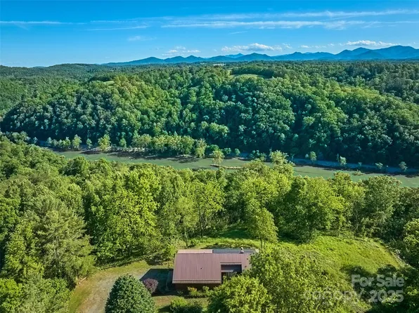 55 Dane Acres Dr, Alexander, NC 28701