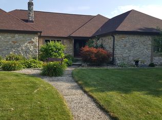 1601 Secretariat Ln, Indianapolis, IN