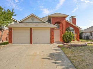 1143 Lakeway Dr, Irving, TX 75060