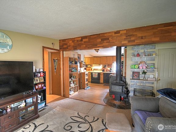 4th image of 17340 Sargent Road SW #15