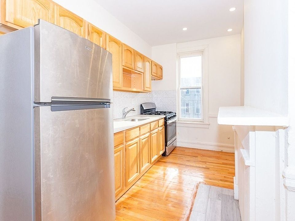 1st image of 1474 Fulton St #33
