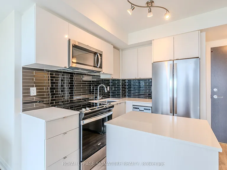 1461 Lawrence Ave W #1101 — Photo 5