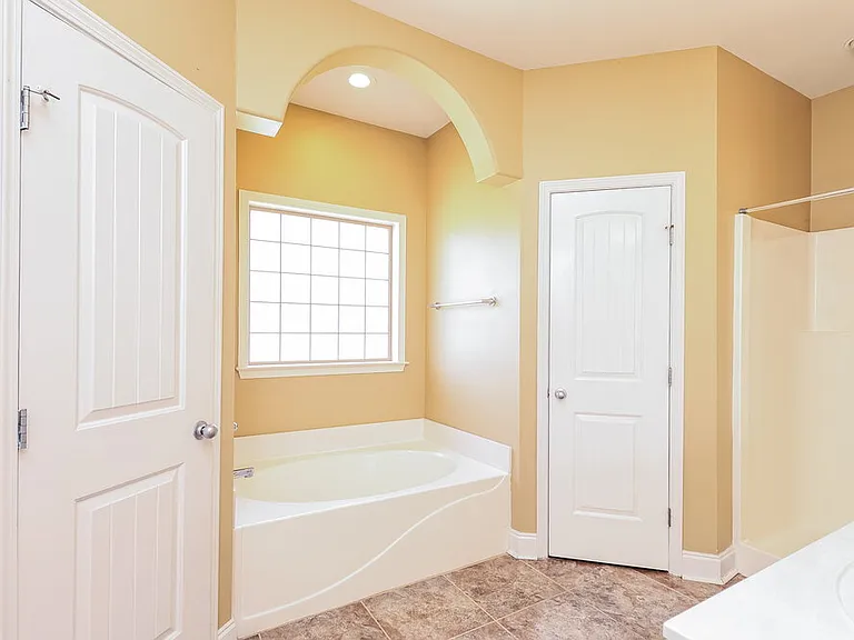 2045 Highview Way — Photo 15