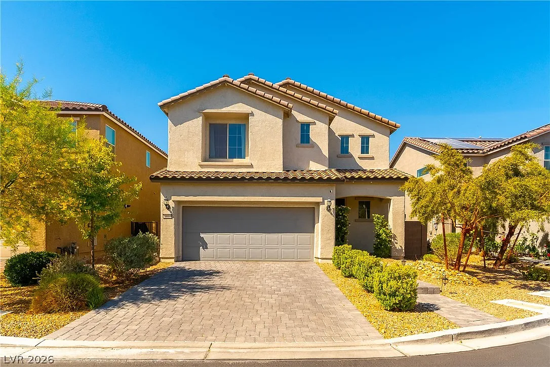 4 bed, 2.5 bath, 2415 sqft, $2,850 — Photo 1