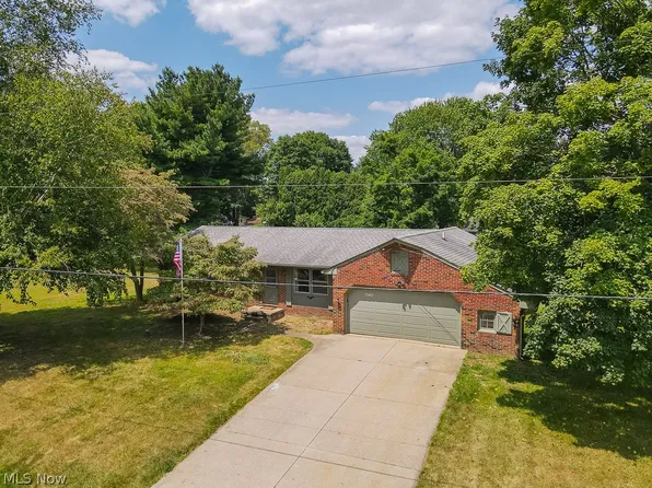 1540 Cloverfield Dr, Akron, OH 44321