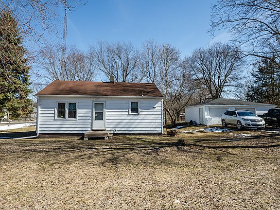 2nd image of 3608 Fieldtree Rd