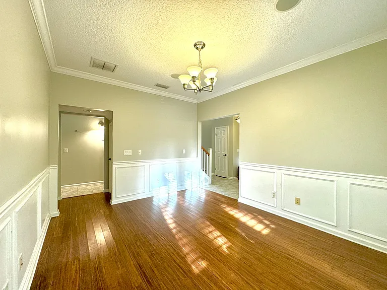 900 Paradise Ln — Photo 9