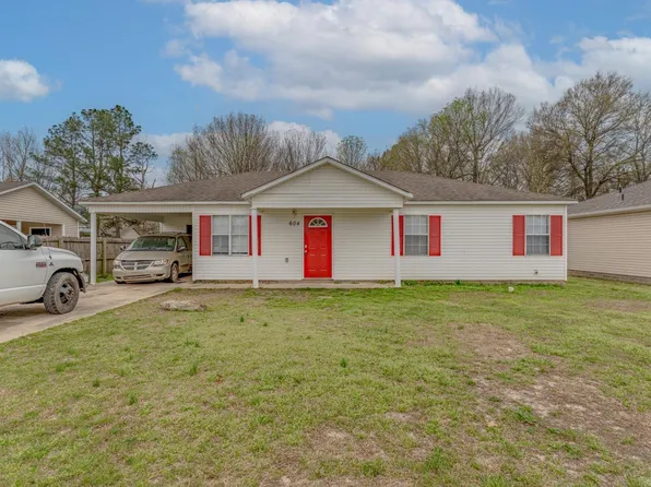 604 Meadow Ln, Paragould, AR 72450