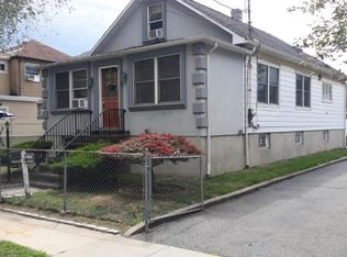 184 Lake Ave, Staten Island, NY 10303