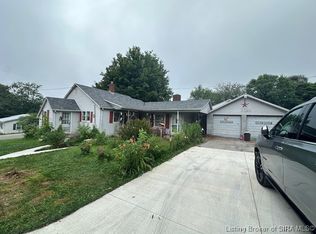 801 N College Avenue, Salem, IN 47167