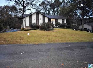3152 Cobblestone Dr, Birmingham, AL 35215
