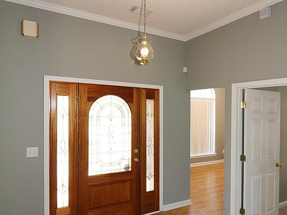 2nd image of 107 Cumberland Woods Ter