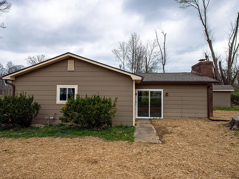 4621-4655 S Acorn Dr — Photo 51