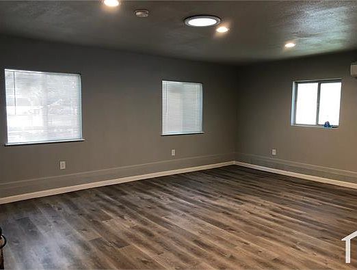 2nd image of 5146 Martin Luther King Jr Blvd