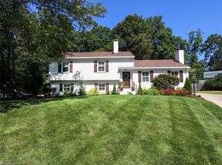 801 Westbourne Ct, Greensboro, NC 27410