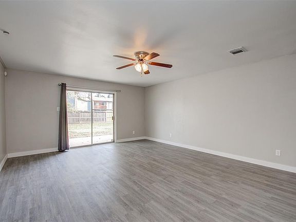 3rd image of 17718 Wild Oak Dr