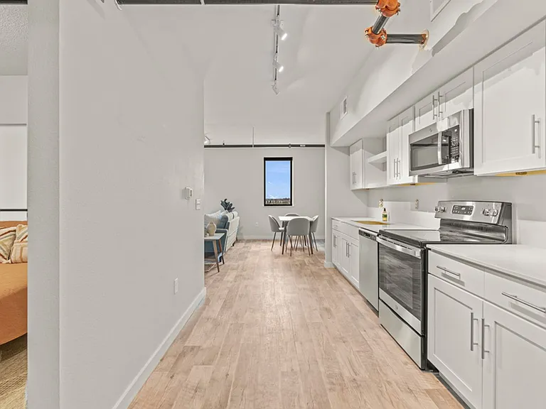 Briar Grove Apartments (Building D) — Photo 29