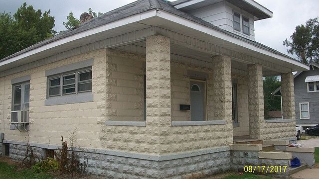 2nd image of 519 E Walnut St