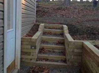 17 Alice Ln, Fishkill, NY 12524