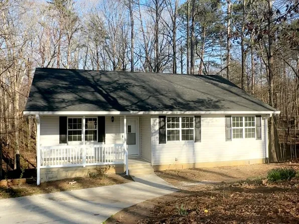 3926 Skyline Dr, Gainesville, GA 30501