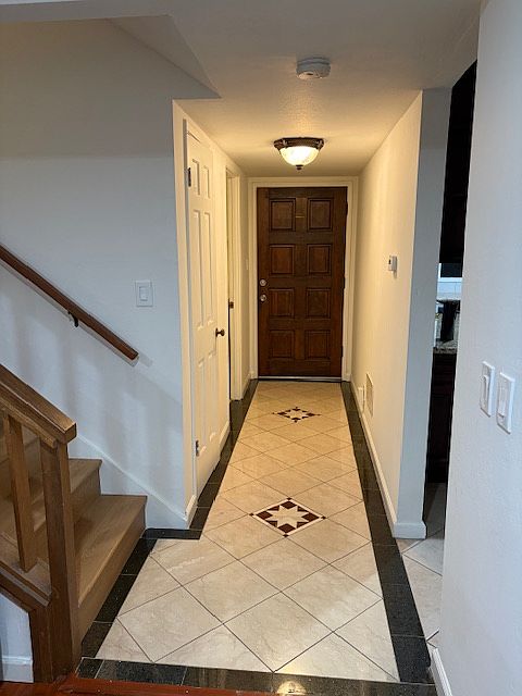1st image of 1073 Whitebick Dr
