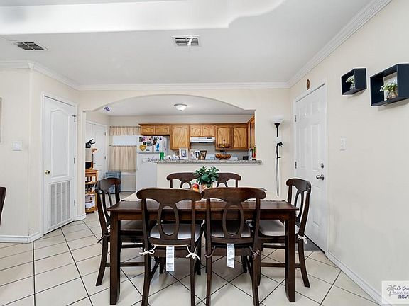 4th image of 85 Galonsky St
