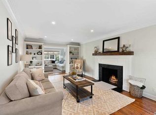 132 Pine St, Garden City, NY 11530