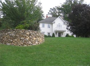 154 Old Farms E, Middletown, CT 06457