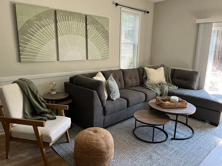 929 Downey Branch Ln — Photo 3