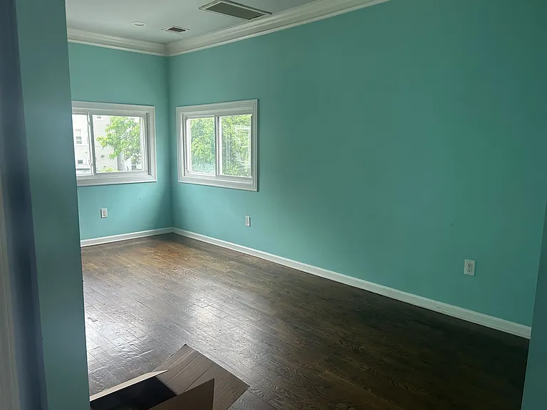 32 Augusta St — Photo 21