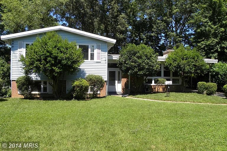 1st image of 8828 Camfield Ct