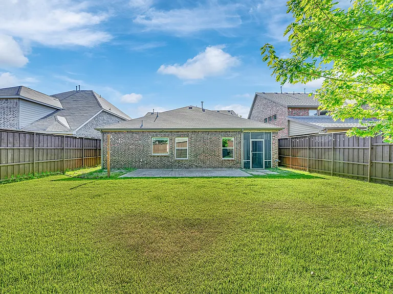 5805 Zinnia Dr — Photo 30