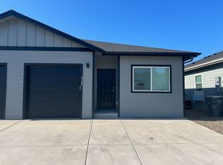 4504 Live Oak St, Sweet Home, OR 97386