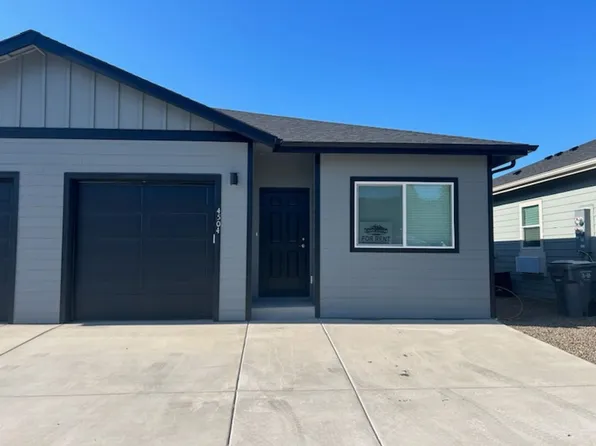 4504 Live Oak St, Sweet Home, OR 97386