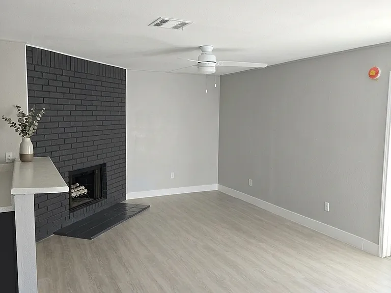 6848 S Creek Dr — Photo 1