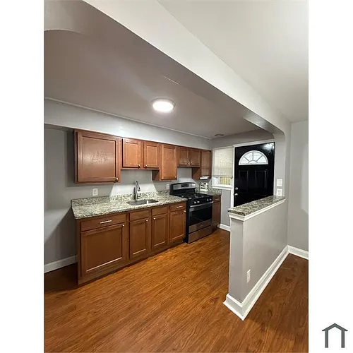 300 Leeanne Rd Photo 1