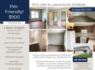 707 S 20th St, Leavenworth, KS 66048