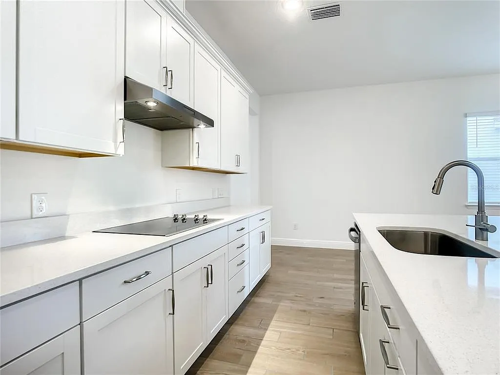 3 bed, 2.0 bath, 1536 sqft, $2,700 — Photo 4