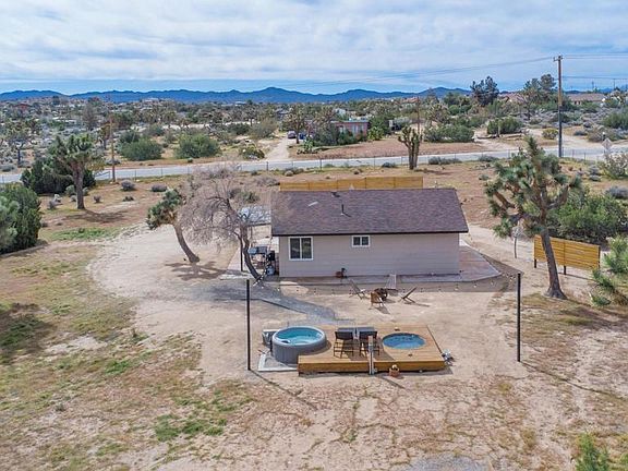 3rd image of 57222 Hillcrest Dr